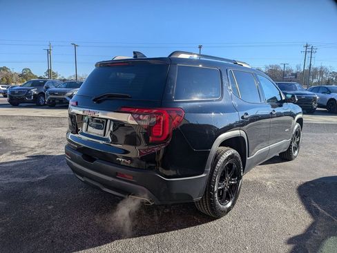 Certified 2022 GMC Acadia AT4 image 4