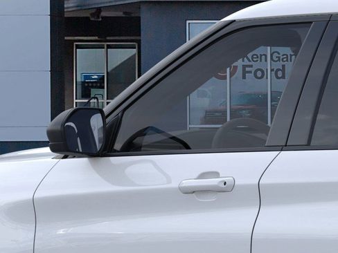 New 2025 Ford Explorer Active image 23