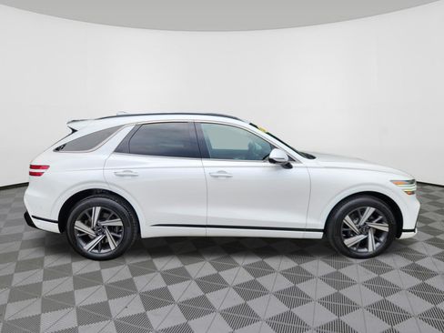 Used 2026 Genesis GV70 3.5T Sport Advanced AWD/4WD image 6