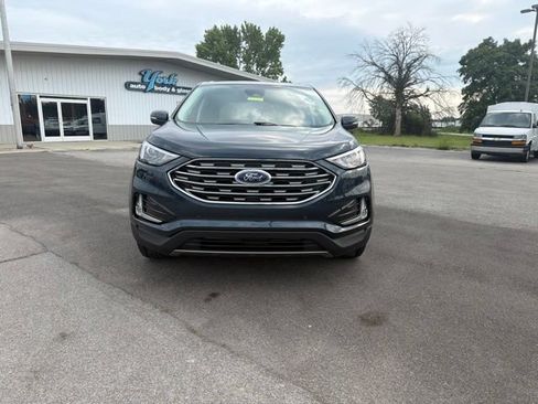 Used 2024 Ford Edge Titanium AWD/4WD image 3