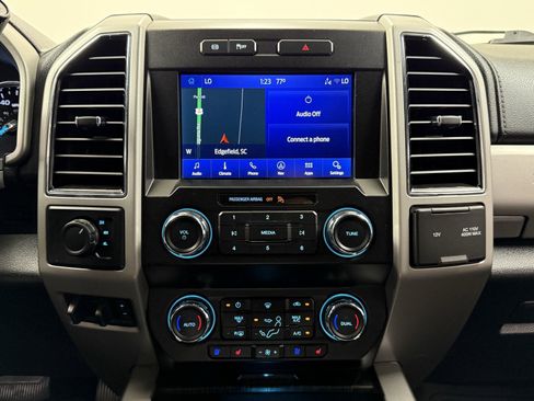 Used 2021 Ford F250 Lariat w/ Lariat Value Package image 31