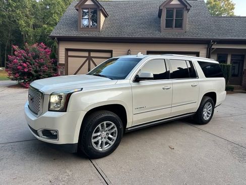 Used 2015 GMC Yukon XL Denali w/ Premium Package RWD image 1