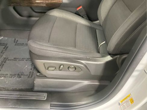 Used 2024 GMC Sierra 2500 SLE w/ SLE Convenience Package image 7