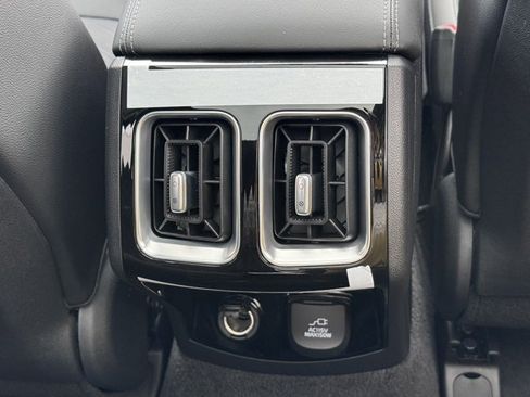 New 2025 Kia Sorento SX Prestige AWD/4WD image 18