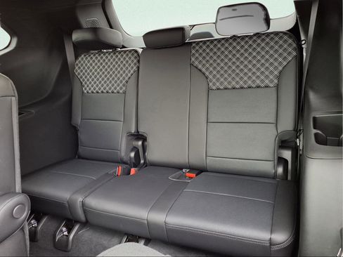 Used 2025 GMC Acadia Denali image 22