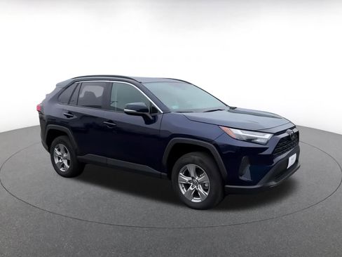 Used 2025 Toyota RAV4 XLE image 2