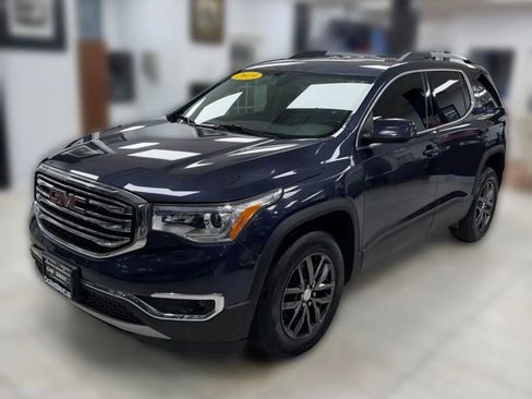 Used 2019 GMC Acadia SLT image 1