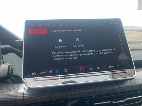 New 2025 Volkswagen GTI SE FWD image 18