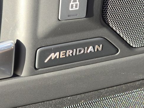 New 2025 Land Rover Defender 110 S image 10