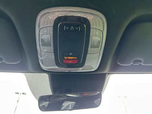 Used 2025 Hyundai Elantra SEL image 19