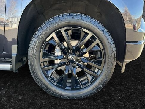 Used 2023 Chevrolet Silverado 1500 High Country w/ Technology Package image 13