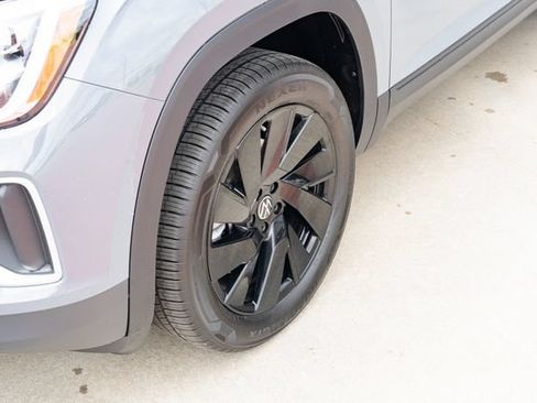 New 2026 Volkswagen Atlas SE FWD image 12