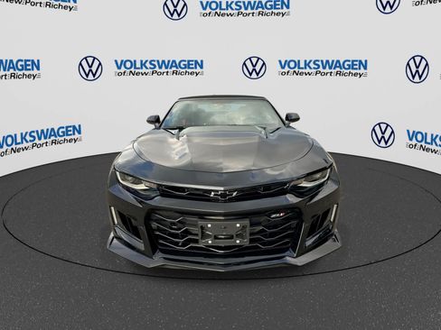 Used 2022 Chevrolet Camaro ZL1 RWD image 17