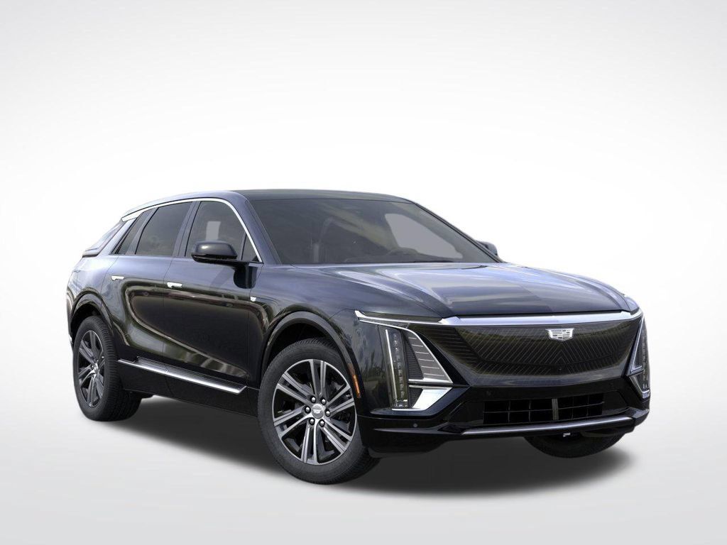 New 2026 Cadillac Lyriq Luxury RWD image 7