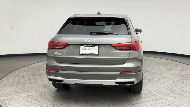 Used 2020 Audi Q3 2.0T Premium Plus w/ Premium Plus Package AWD/4WD image 3