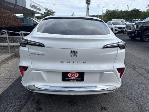 New 2026 Buick Envista Avenir image 7
