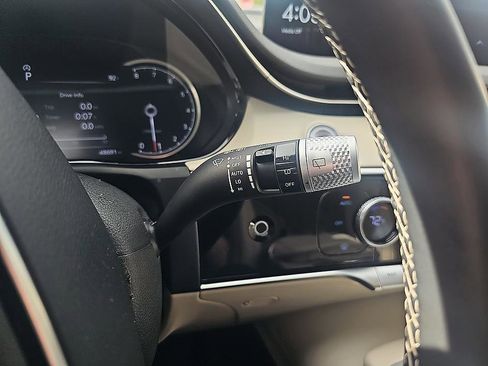 Used 2023 Genesis GV70 2.5T w/ Advanced Package image 22