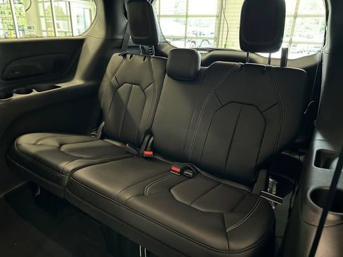 New 2027 Chrysler Pacifica Select w/ Family Tech Group FWD image 17