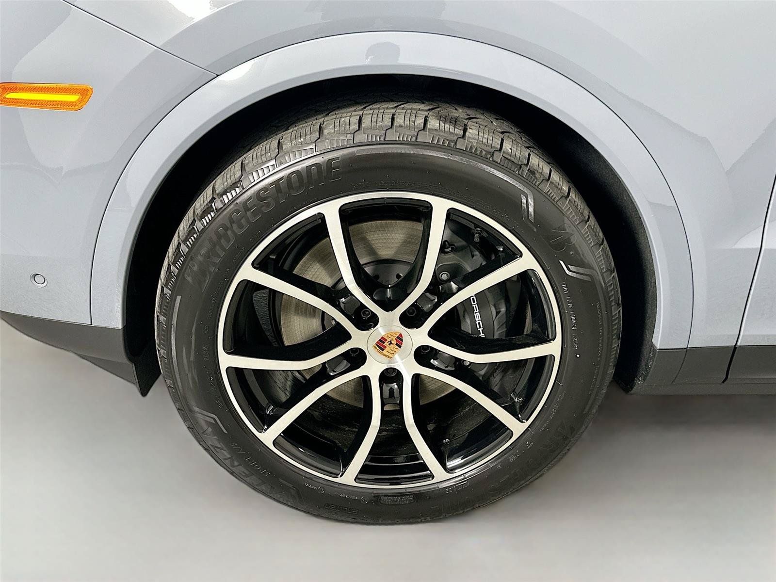 Certified 2026 Porsche Cayenne Coupe AWD/4WD image 11