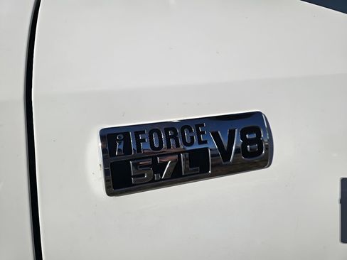 Used 2015 Toyota Tundra Limited image 9