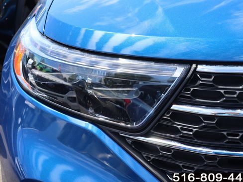 Used 2022 Ford Explorer XLT w/ Equipment Group 202A AWD/4WD image 7