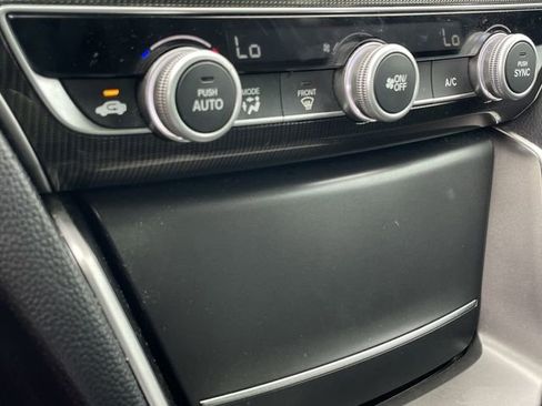 Used 2019 Honda Accord Sport image 19