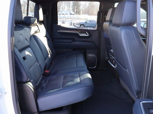 Used 2022 Chevrolet Silverado 1500 High Country image 18