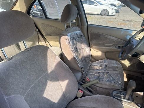 Used 2002 Nissan Sentra GXE image 19