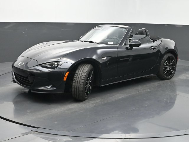 Used 2024 MAZDA MX-5 Miata Grand Touring RWD image 5