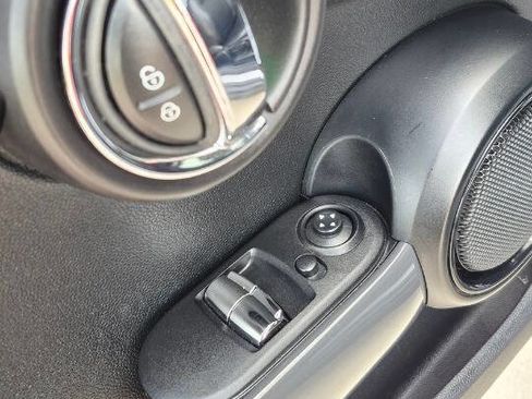 Used 2014 MINI Cooper 2-Door Hardtop image 34