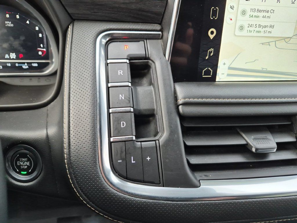 Used 2023 GMC Yukon SLT AWD/4WD image 24