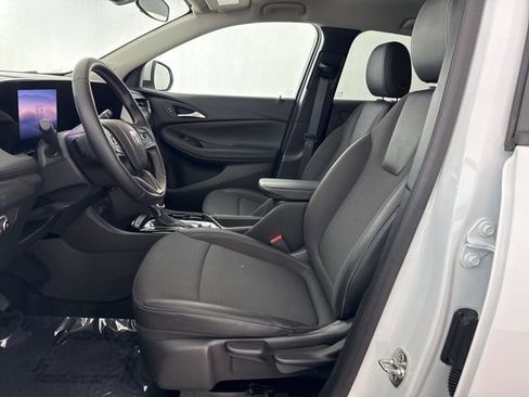 Used 2025 Buick Encore GX Preferred image 26