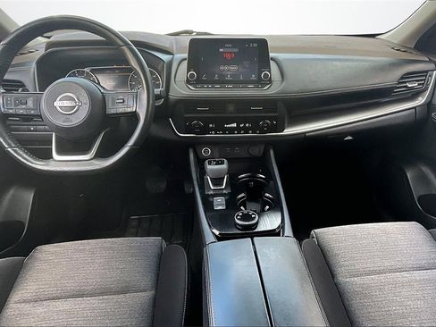 Used 2023 Nissan Rogue SV image 7