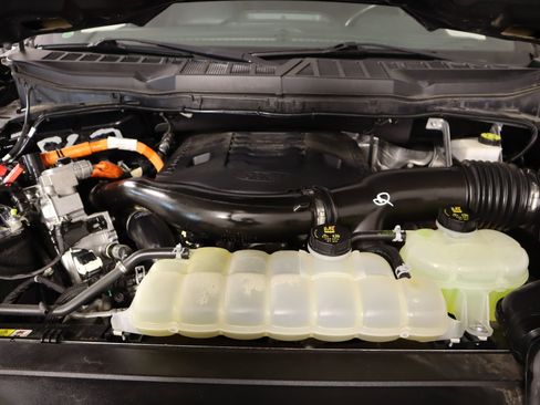 Used 2022 Ford F150 XLT w/ Equipment Group 302A High image 22