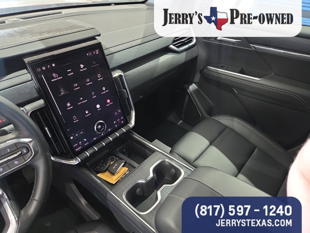 Used 2026 GMC Acadia Elevation w/ Elevation Premium Package FWD image 13