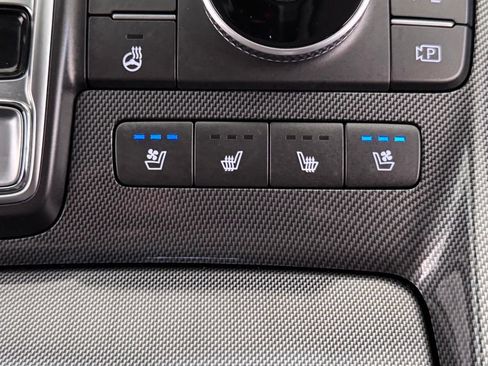 Certified 2023 Hyundai Santa Fe Limited FWD image 6