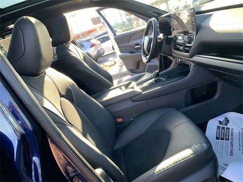 Used 2024 Toyota Grand Highlander AWD Hybrid image 14