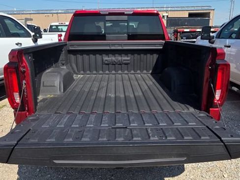 Used 2026 GMC Sierra 1500 SLT w/ SLT Premium Plus Package AWD/4WD image 5