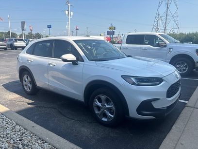Used 2025 Honda HR-V LX