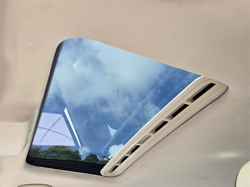 Used 2018 Volkswagen Passat 2.0T SE image 22