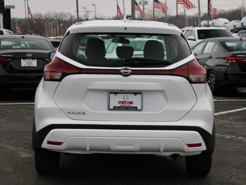 Certified 2025 Nissan Kicks Play S FWD image 6