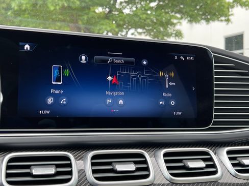 Certified 2025 Mercedes-Benz GLS 63 AMG 4MATIC image 23