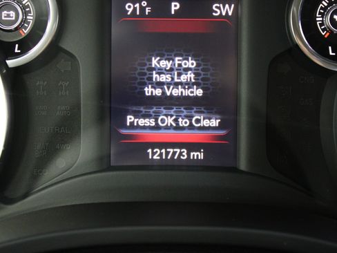 Used 2019 RAM 1500 Big Horn AWD/4WD image 40