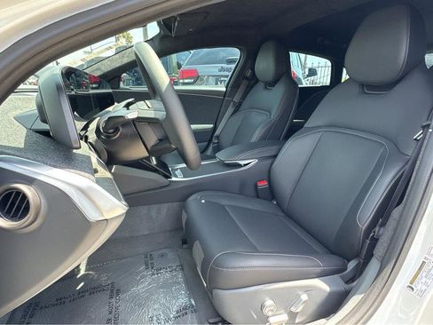 Used 2024 Lucid Air Pure RWD image 8
