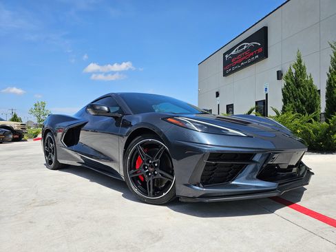 Used 2020 Chevrolet Corvette Stingray Preferred Cpe w/ 2LT Preferred Equipment Group RWD image 4