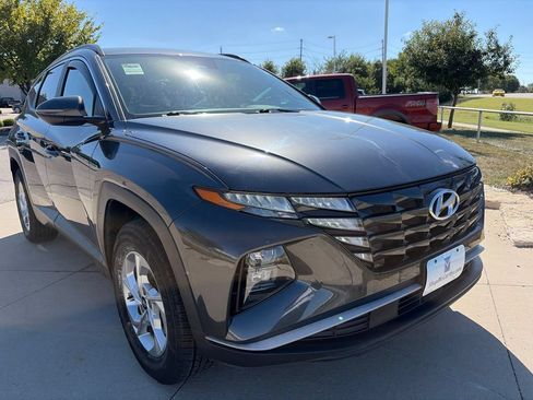 Used 2023 Hyundai Tucson SEL AWD/4WD image 2