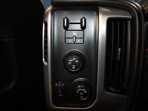 Used 2015 GMC Sierra 1500 SLT w/ Driver Alert Package image 9