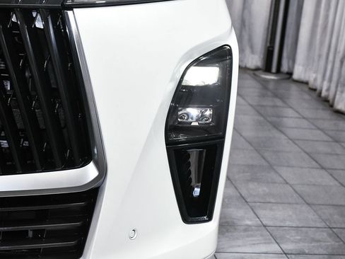 Used 2025 INFINITI QX80 Sensory image 84