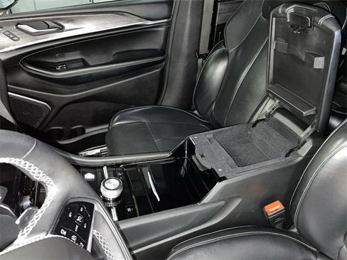 Used 2023 Jeep Grand Cherokee L Overland w/ Luxury Tech Group IV image 25