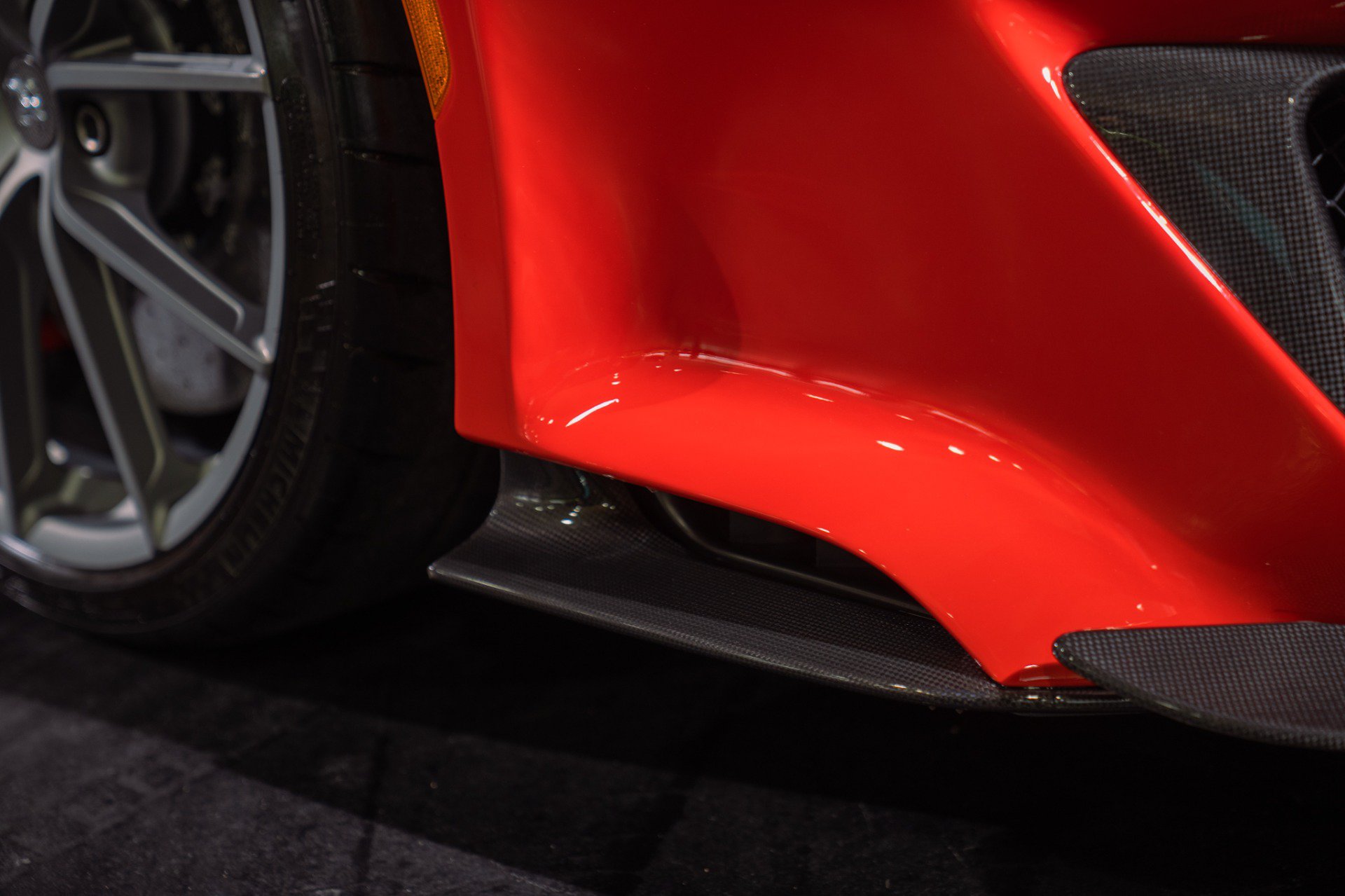 Used 2020 Ferrari 488 Pista Coupe RWD image 16